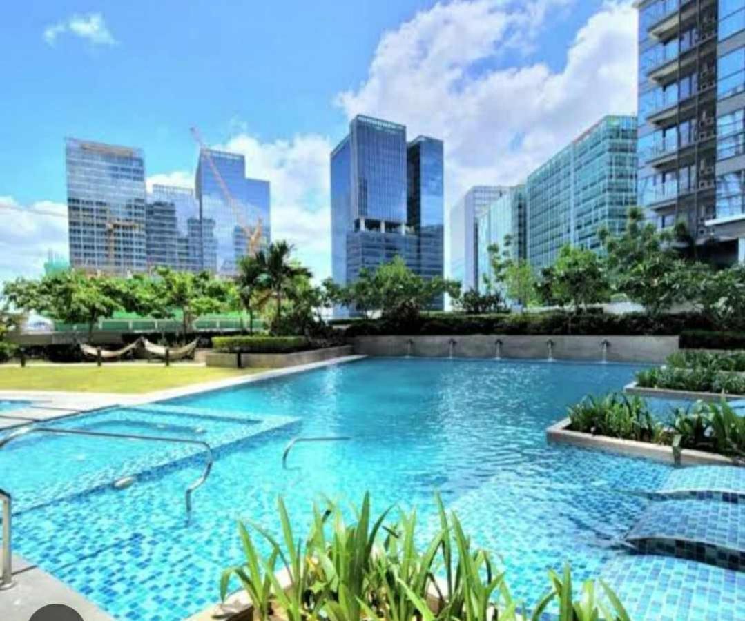 Uptown Parksuites Bgc Тагіг Екстер'єр фото